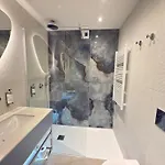 Zhong Hua 3* Σόποτ