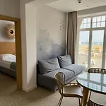 Zhong Hua Hotel
