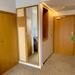 호텔 Zhong Hua 3*