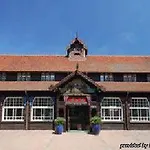 Zhong Hua Hotel