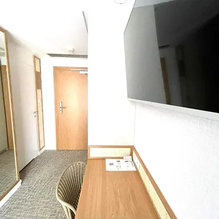 Zhong Hua 3* Sopot