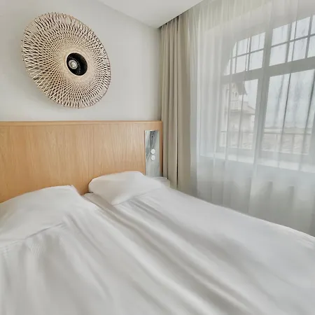Zhong Hua 3*