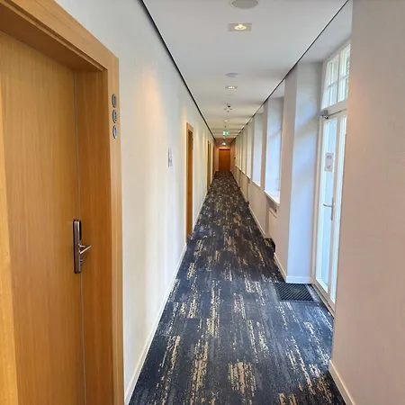 Zhong Hua Hotel