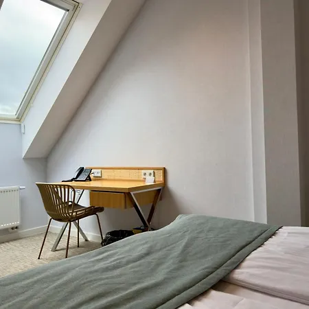 Zhong Hua 3* Sopot
