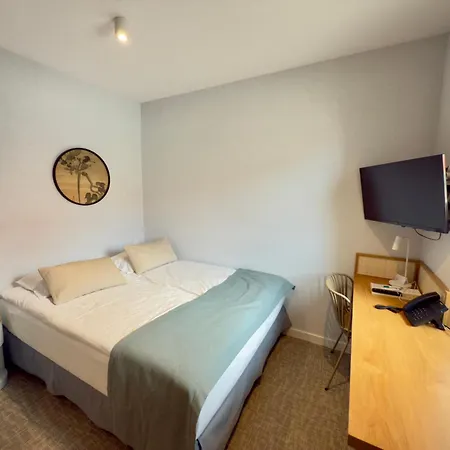 Zhong Hua Hotel