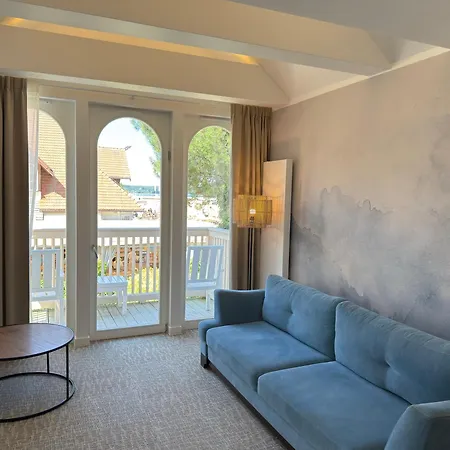Zhong Hua Hotel 3*