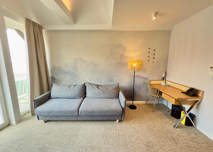 Zhong Hua 3* Sopot