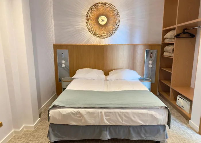 Hotel Zhong Hua