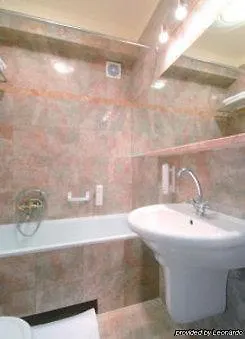 Zhong Hua Hotel